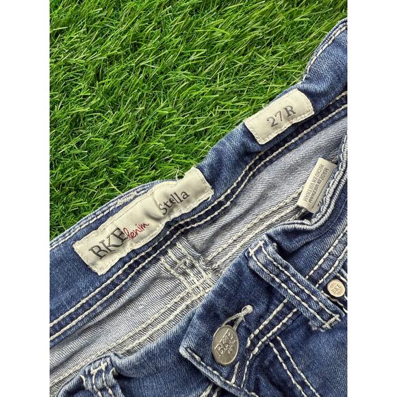 BKE Women’s Stella Distressed Straight Leg Jeans Blue Medium Wash Sz 27R 27x31.5 - Picture 4 of 12